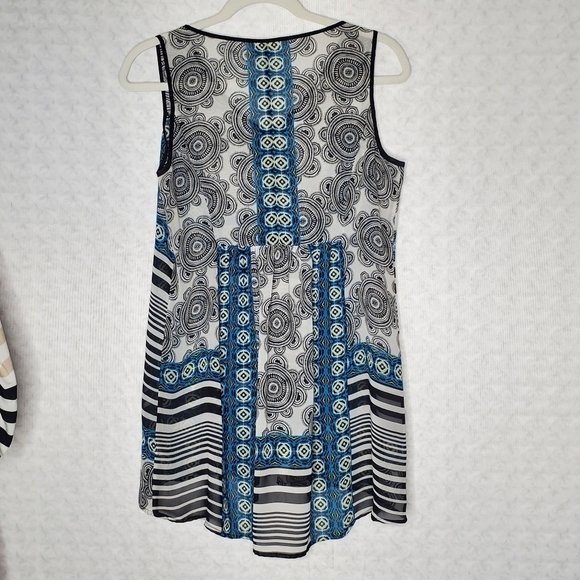 Madison Blue Printed Sleeveless Top - Picture 3 of 4